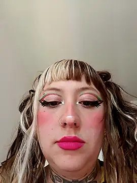 cindy ink online show from 11-18-25, 06:34