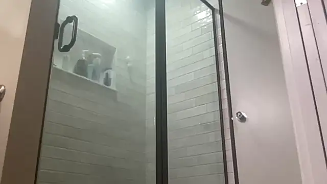 Snapshot of bryanerix chatting on 09-29-25, 10:14 bryanerix online show from 09-29-25, 10:14