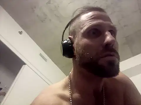 Snapshot of FckbbOy chatting on 12-27-24, 04:47 FckbbOy online show from 12-27-24, 04:47