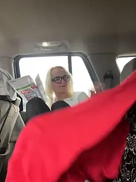 SugarTits199869 online show from 11-01-25, 10:01