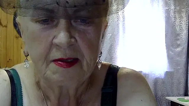 Emma52610 online show from 09-12-25, 11:10