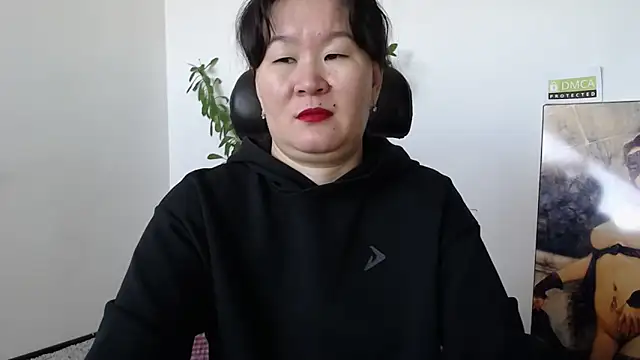 Akira xx online show from 10-18-25, 02:14