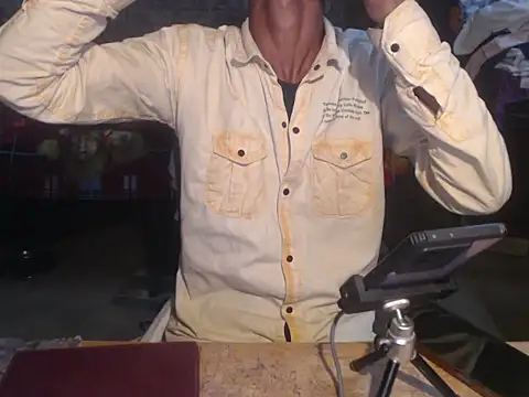 Snapshot of ThethunderPo chatting on 02-24-26, 03:54 ThethunderPo online show from 02-24-26, 03:54