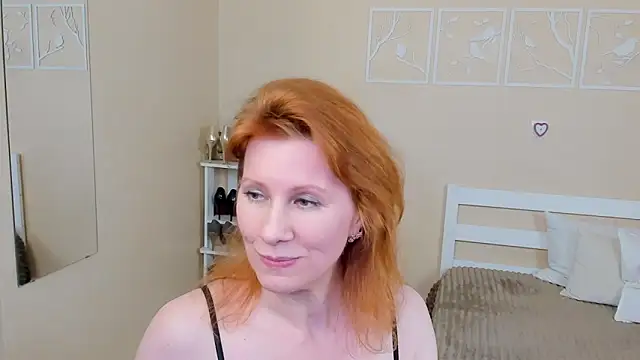 Snapshot of FoxySophia chatting on 02-06-25, 11:15 FoxySophia online show from 02-06-25, 11:15