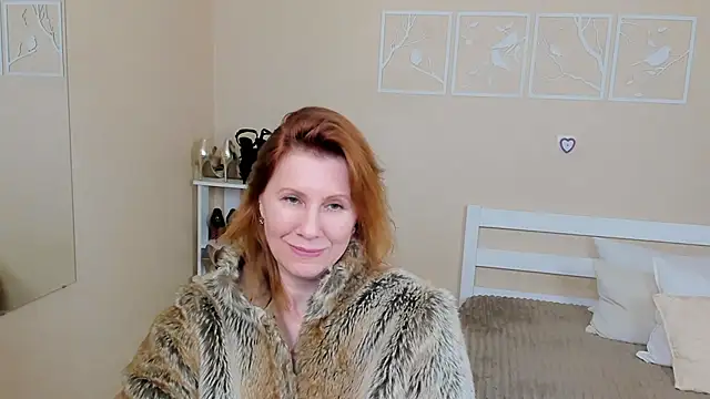 Snapshot of FoxySophia chatting on 02-25-25, 08:03 FoxySophia online show from 02-25-25, 08:03