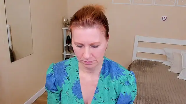 Snapshot of FoxySophia chatting on 03-03-25, 08:05 FoxySophia online show from 03-03-25, 08:05