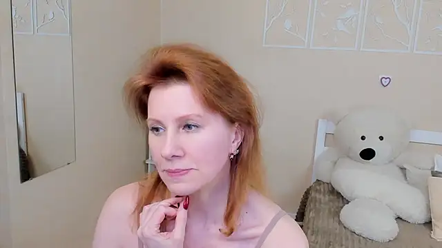 Snapshot of FoxySophia chatting on 03-09-25, 02:43 FoxySophia online show from 03-09-25, 02:43