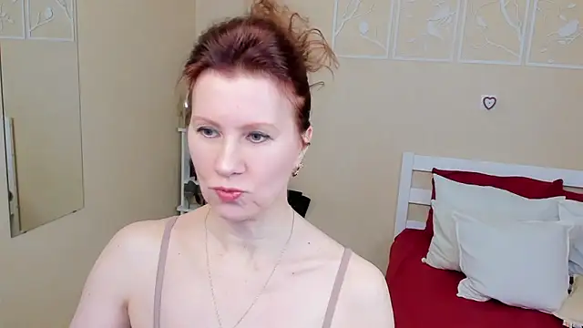 Snapshot of FoxySophia chatting on 03-23-25, 09:10 FoxySophia online show from 03-23-25, 09:10