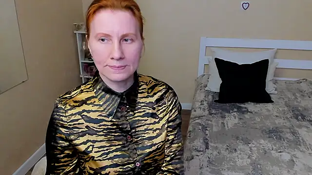 Snapshot of FoxySophia chatting on 10-03-25, 11:07 FoxySophia online show from 10-03-25, 11:07