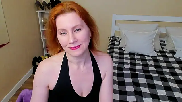 Snapshot of FoxySophia chatting on 11-07-25, 12:32 FoxySophia online show from 11-07-25, 12:32