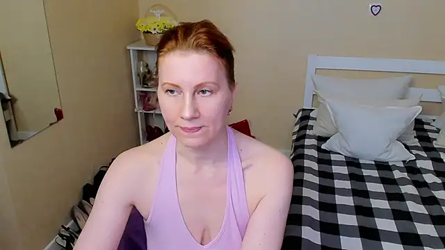 Snapshot of FoxySophia chatting on 11-15-25, 09:54 FoxySophia online show from 11-15-25, 09:54