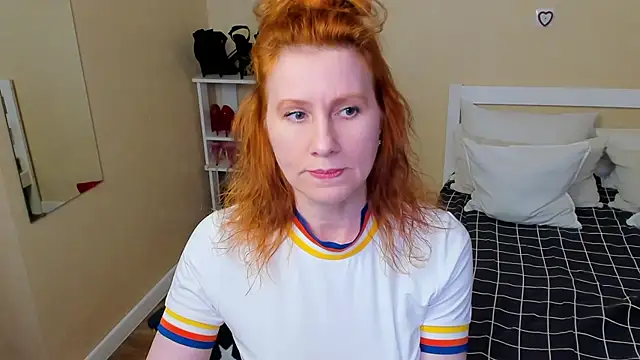 Snapshot of FoxySophia chatting on 12-01-25, 10:31 FoxySophia online show from 12-01-25, 10:31