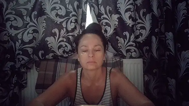 LindaStarS online show from 09-10-25, 04:34