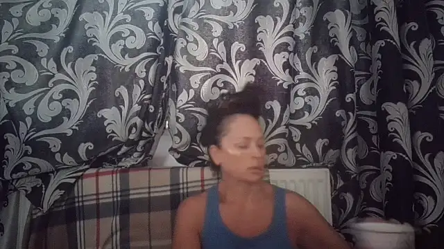 LindaStarS online show from 09-26-25, 04:38