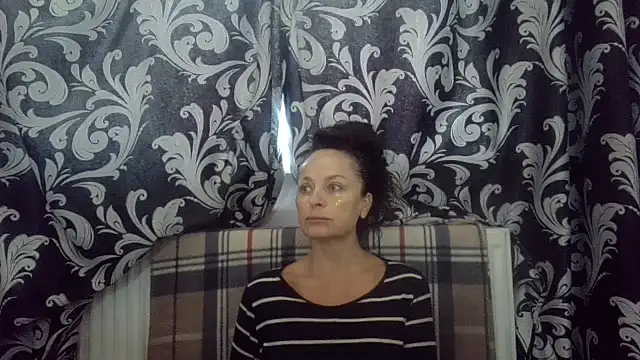 LindaStarS online show from 10-19-25, 07:31