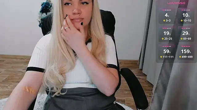 AllAboutLoveXx online show from 01-15-25, 10:06