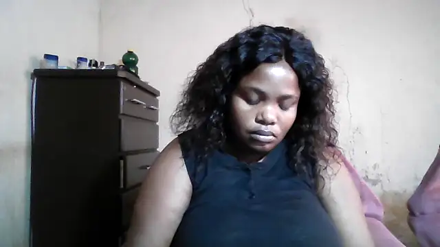 Snapshot of sexybigboobz chatting on 09-09-25, 06:02 sexybigboobz online show from 09-09-25, 06:02