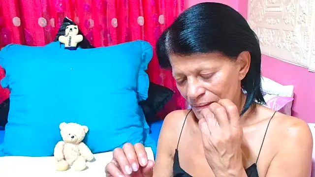 SLUTTYROXY online show from 02-09-25, 05:43