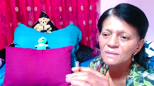 SLUTTYROXY online show from 09-25-25, 06:17