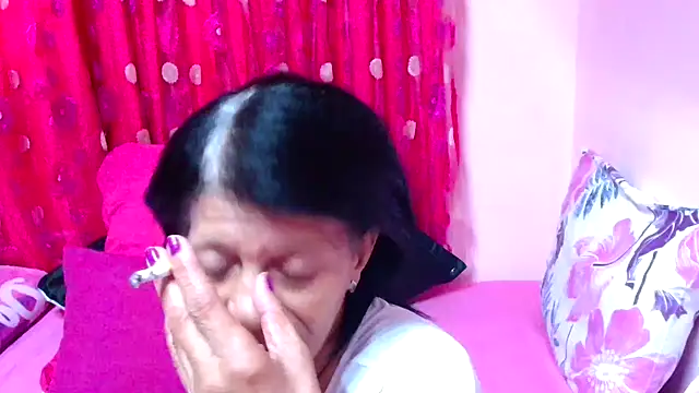 SLUTTYROXY online show from 10-03-25, 07:05