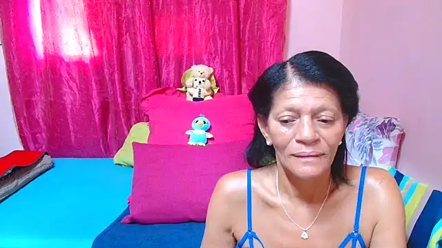 SLUTTYROXY online show from 02-04-26, 05:46