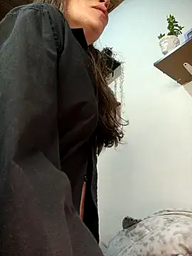 loveuu-bae online show from 01-01-25, 09:49