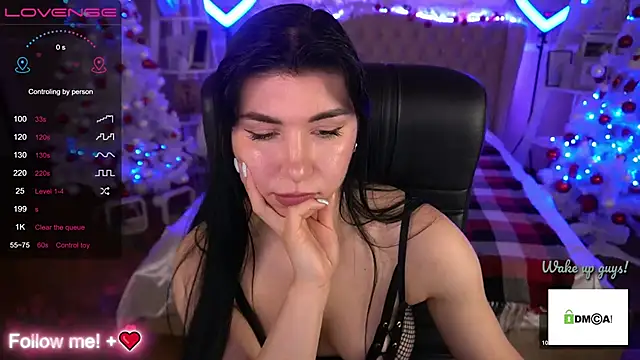 EmilyCandyy online show from 12-24-24, 10:01