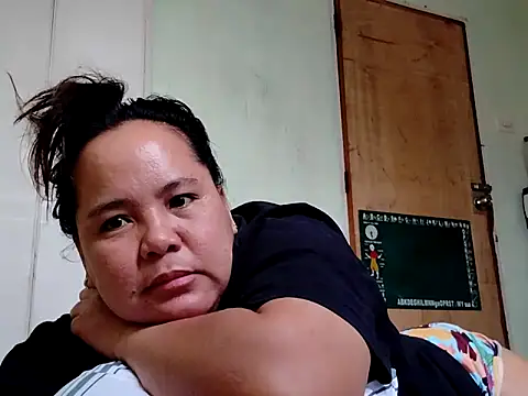 Snapshot of AasianAngelEyesXX chatting on 02-10-26, 02:15 AasianAngelEyesXX online show from 02-10-26, 02:15