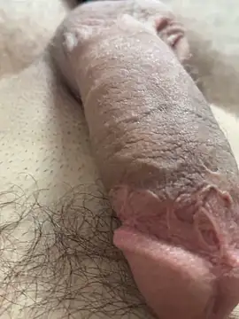 Snapshot of dirtymarek chatting on 10-18-25, 11:33 dirtymarek online show from 10-18-25, 11:33