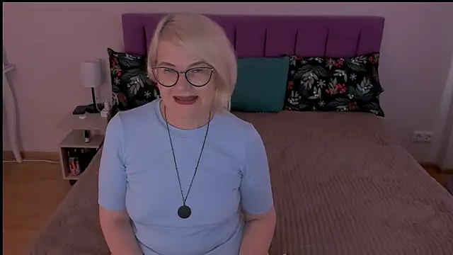 sabrinamacmarren online show from 02-06-25, 12:26