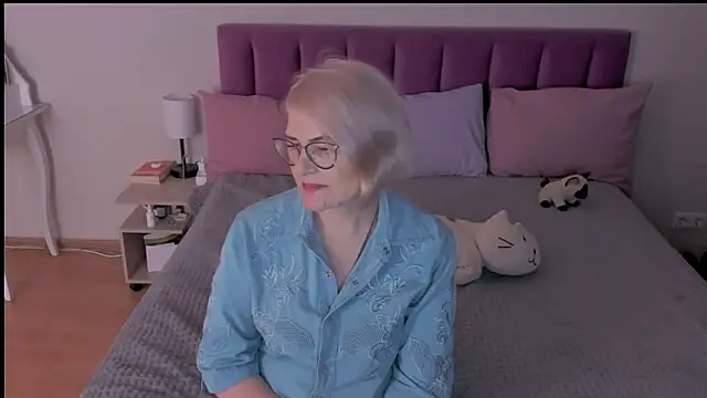 sabrinamacmarren online show from 03-21-25, 07:57