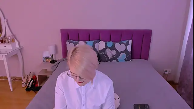 sabrinamacmarren online show from 02-08-26, 08:29