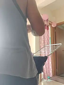 Snapshot of pete91 chatting on 10-18-25, 07:42 pete91 online show from 10-18-25, 07:42