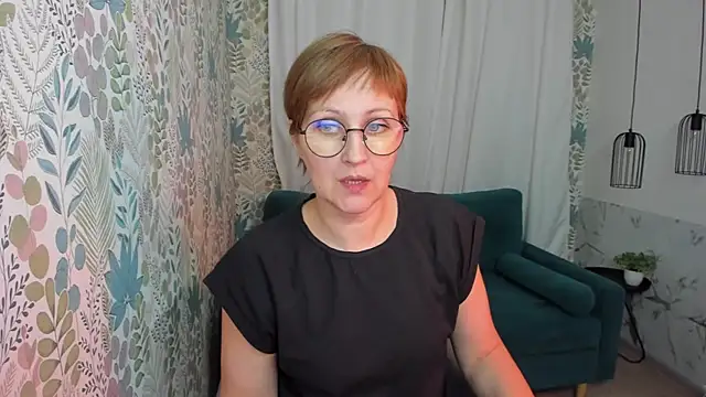 Paris Cherry online show from 02-20-25, 04:14