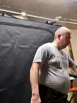 Snapshot of IronedTitan chatting on 12-04-24, 12:19 IronedTitan online show from 12-04-24, 12:19