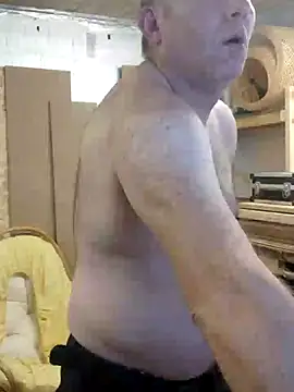 Snapshot of IronedTitan chatting on 12-11-24, 12:02 IronedTitan online show from 12-11-24, 12:02