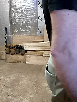 Snapshot of IronedTitan chatting on 03-04-25, 03:00 IronedTitan online show from 03-04-25, 03:00