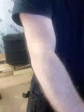 Snapshot of IronedTitan chatting on 03-19-25, 01:29 IronedTitan online show from 03-19-25, 01:29