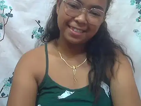 Snapshot of milkboobsgirl chatting on 03-12-25, 10:59 milkboobsgirl online show from 03-12-25, 10:59