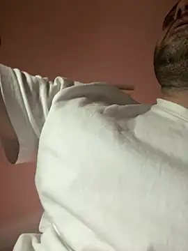 Snapshot of Love4sud chatting on 01-22-25, 08:07 Love4sud online show from 01-22-25, 08:07