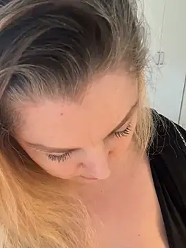 Anna Alexa online show from 03-04-25, 11:51