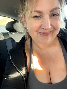 Anna Alexa online show from 10-31-25, 12:06