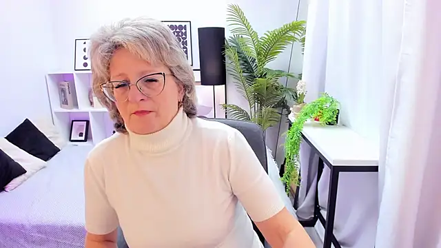 EvelynJoyful online show from 11-04-25, 05:06