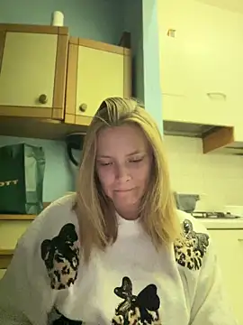 Snapshot of AnastasiaAniess chatting on 12-25-24, 06:09 AnastasiaAniess online show from 12-25-24, 06:09