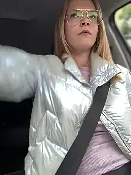 Snapshot of AnastasiaAniess chatting on 01-05-25, 11:48 AnastasiaAniess online show from 01-05-25, 11:48