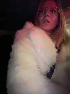 Snapshot of AnastasiaAniess chatting on 01-06-25, 05:41 AnastasiaAniess online show from 01-06-25, 05:41