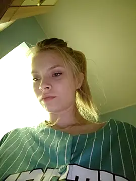 Snapshot of AnastasiaAniess chatting on 02-01-25, 05:37 AnastasiaAniess online show from 02-01-25, 05:37