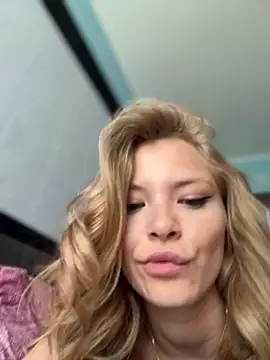 Snapshot of AnastasiaAniess chatting on 03-13-25, 03:17 AnastasiaAniess online show from 03-13-25, 03:17