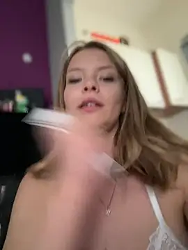 Snapshot of AnastasiaAniess chatting on 03-15-25, 02:45 AnastasiaAniess online show from 03-15-25, 02:45