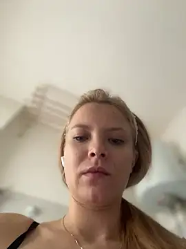 AnastasiaAniess online show from 02-28-26, 10:27